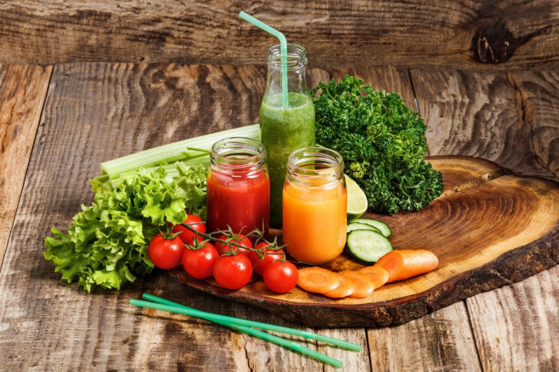 Photo Cara Membuat Minuman Bugar Berawal Sayuran  Tomat